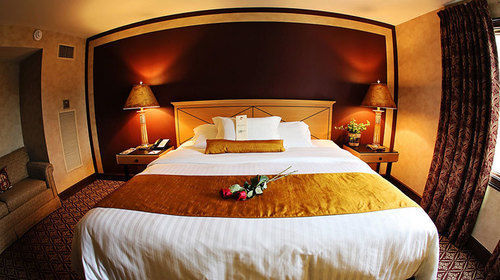 Bertram Inn And Conference Center Aurora 외부 사진