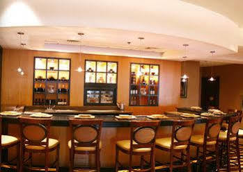 Bertram Inn And Conference Center Aurora 외부 사진